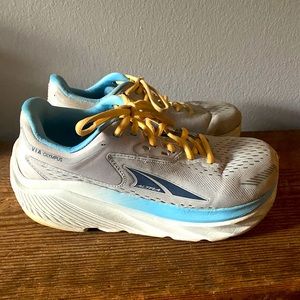 Altra Olympus Running Shoe
